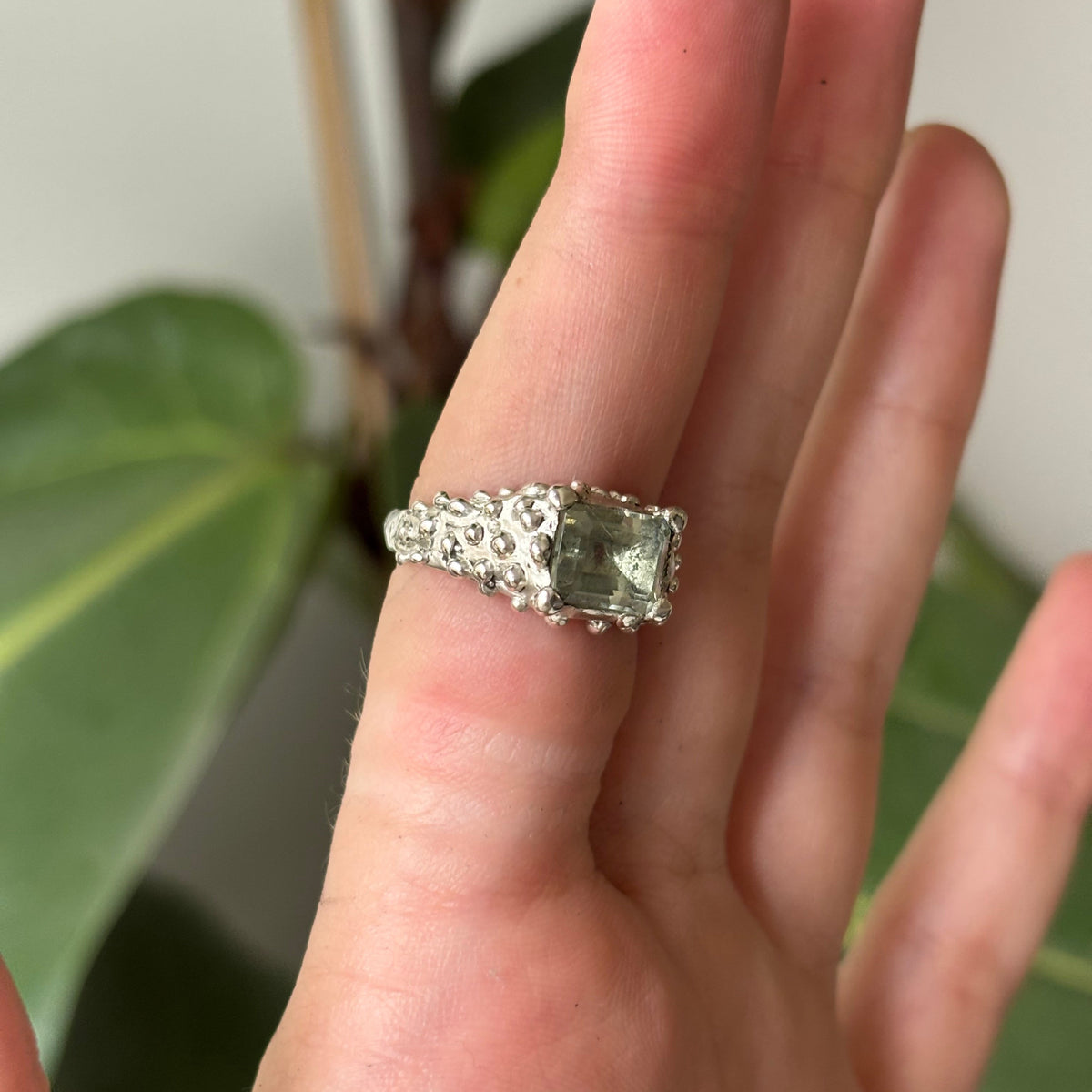 Periodt Bubble Ring - Size 7